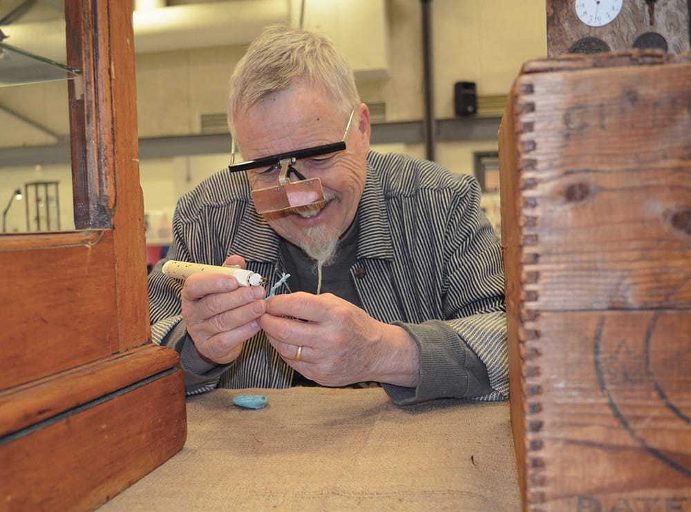 Ontario Miniature Enthusiasts of Guelph Area host annual show and sale of dollhouse miniatures post image