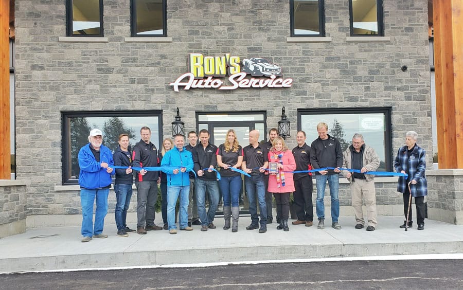 Ron's Auto Service opens new building post image