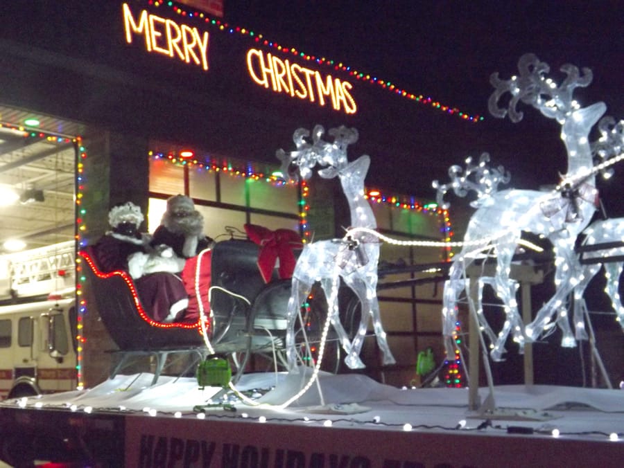 Santa Cruise brings Christmas magic to the streets in Town of Minto post image