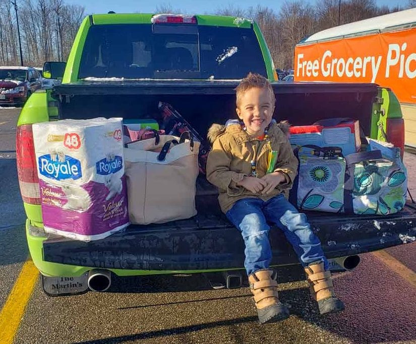 Drayton boy raises $300, Christmas cheer through cookie sales post image