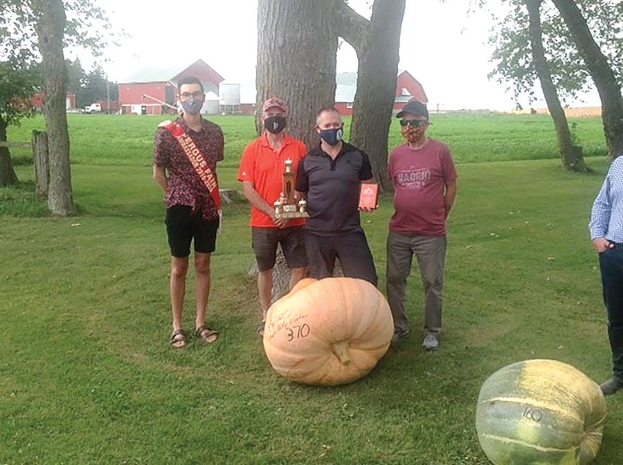 Metz Community Giant Pumpkin Challenge 2021 is underway post image