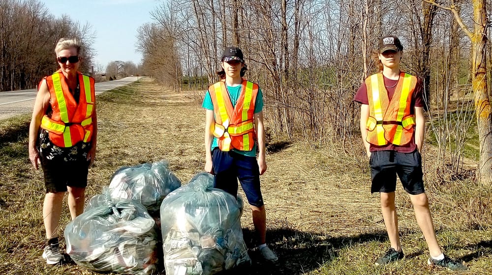 Clifford family cleans up roadside of Lions Adopt-A-Road area post image