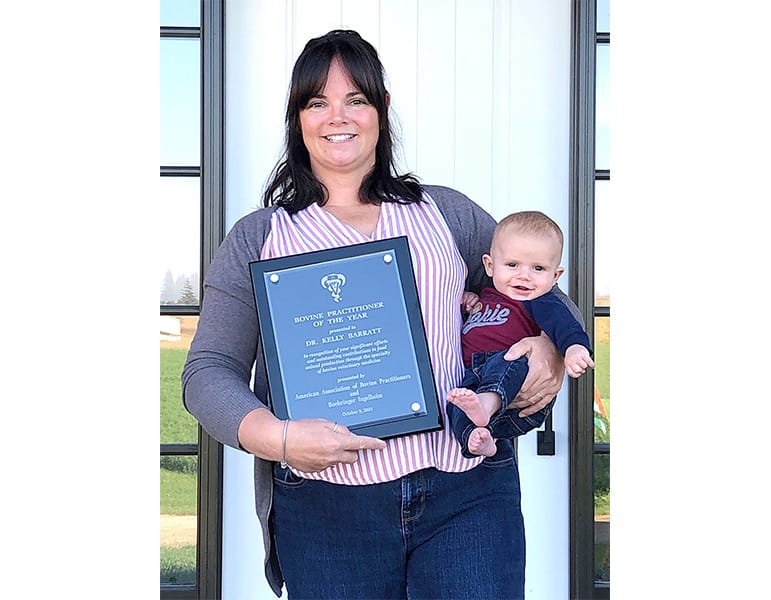 Heartland vet receives prestigious industry award post image