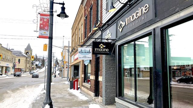 Deal to install communications tower in Drayton in the works post image