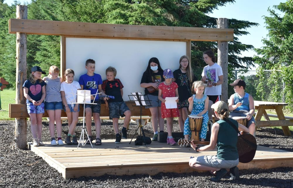 Outdoor classroom dedicated in memory of former Eramosa Public School teacher post image