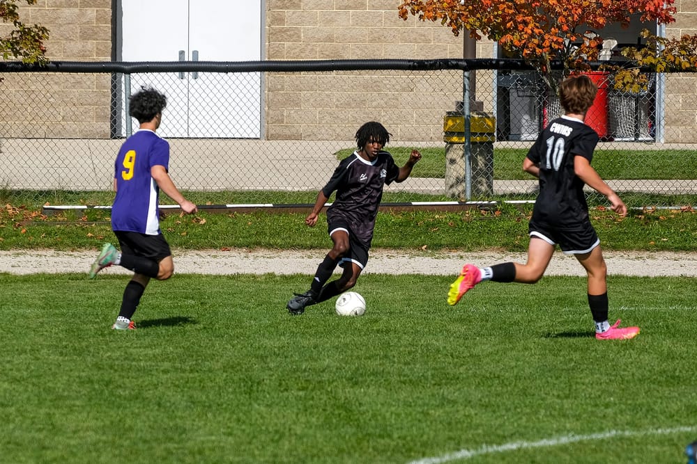 Centre Wellington District High School Senior Boys soccer team kicks into high gear post image