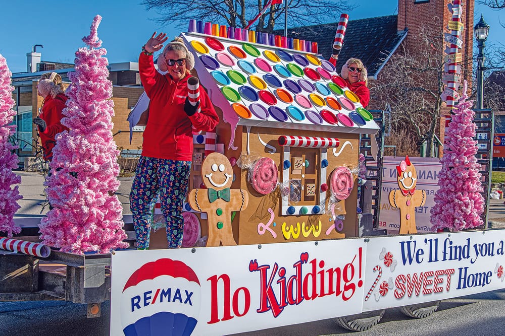 Erin Santa Claus Parade returns post image
