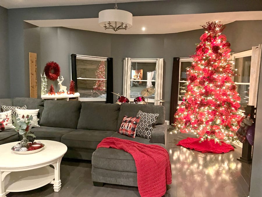 Harriston Curling Club hosts Christmas Rocks House Tour post image