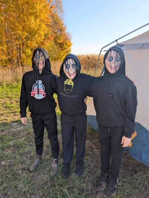 Haunted corn maze raises $2,760 for Palmerston and District Hospital post image