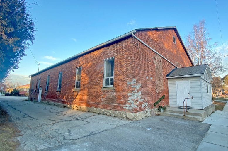 Senior Citizen Hall to be renamed Arthur Optimist Town Hall post image