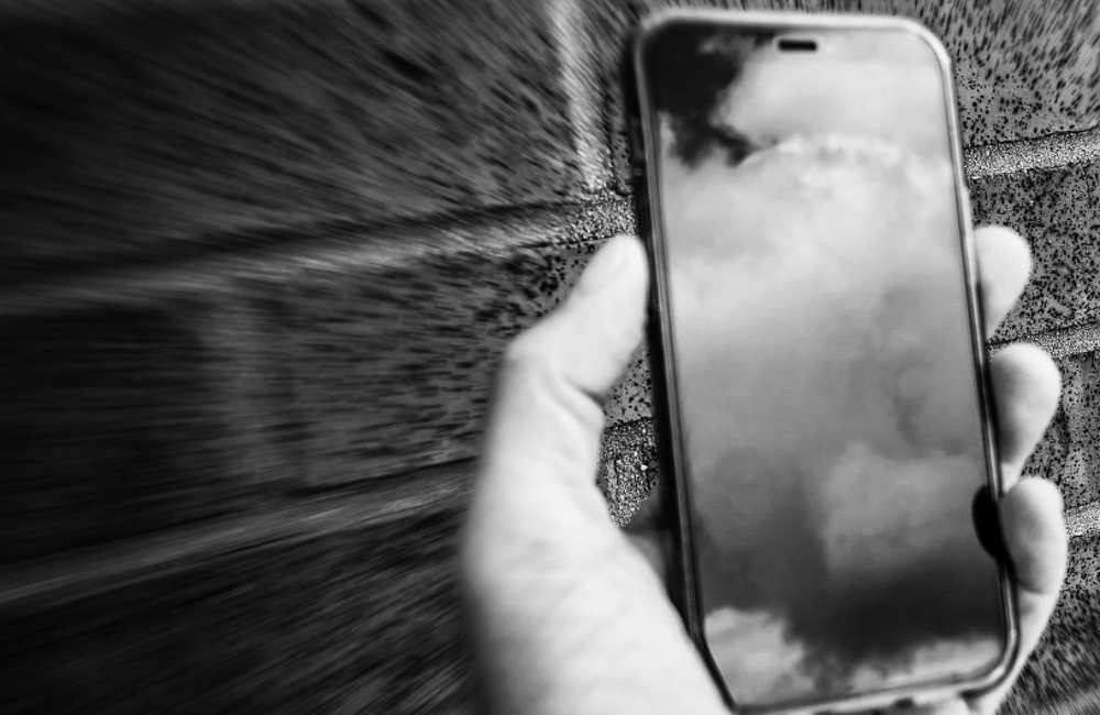 Mapleton senior defrauded of $250,000 in online scam post image