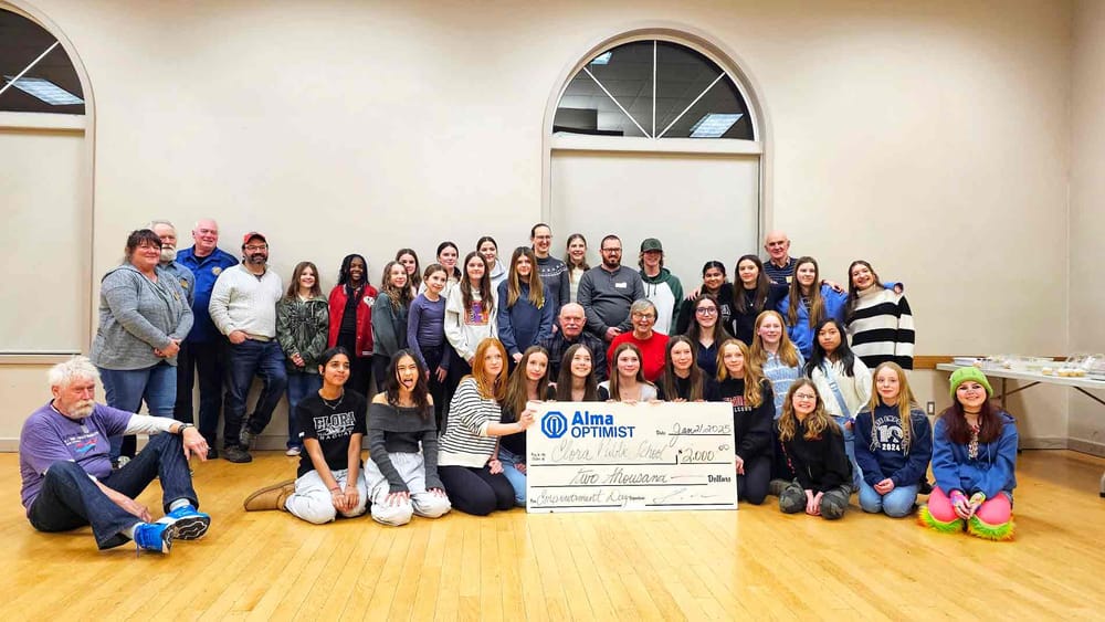 Elora Public School receives $2,000 donation from Alma Optimist Club post image