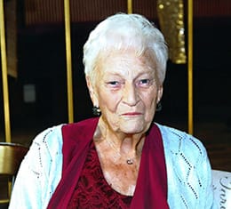 KNIGHT, Yvonne post image