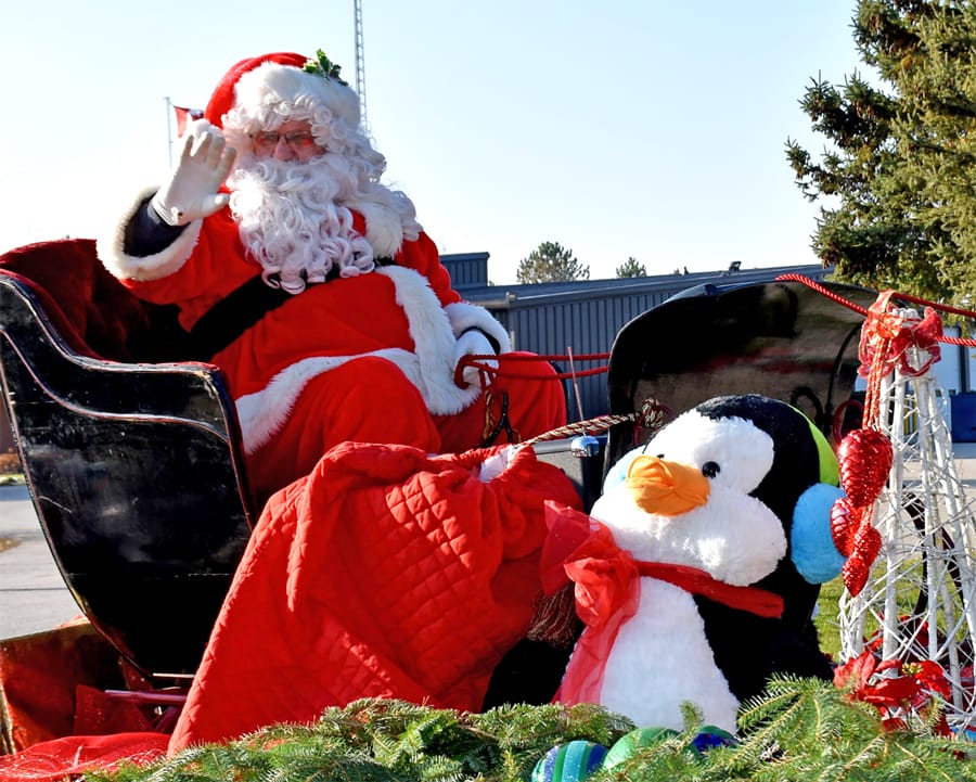 Aberfoyle to become ‘Tinsel Town’ as Santa Claus parade announced post image