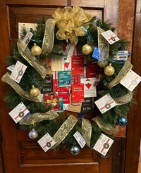 Gift card wreath worth $1,000 helps raise fund for Palmerston Grove Hub post image