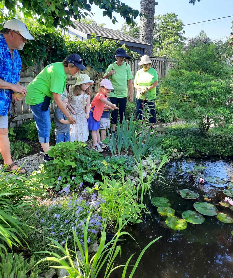 Arthur Horticultural Society visits home gardens post image
