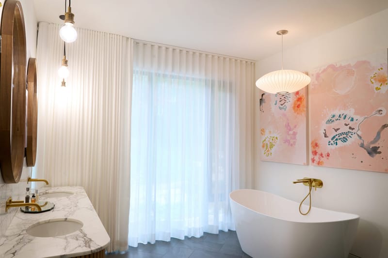 Luisa’s Draperies: What are your windows wearing? post image