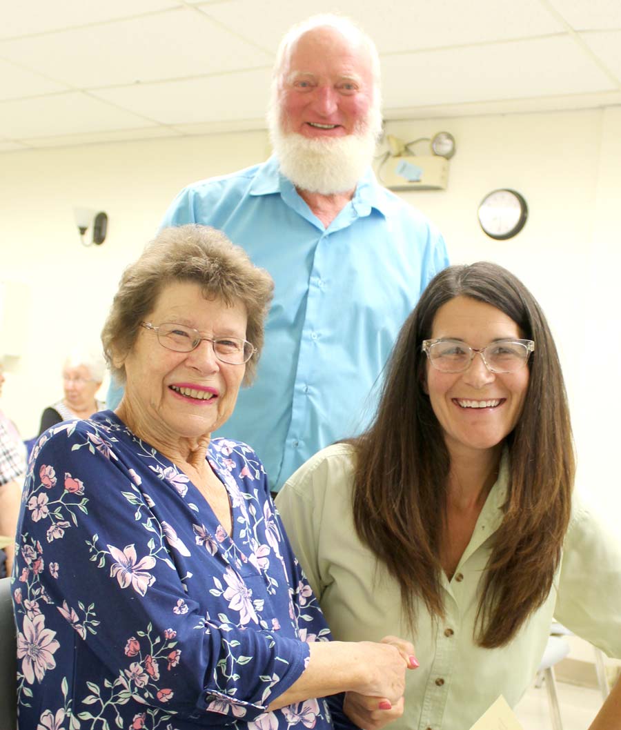Society hears presentation on poinsettias