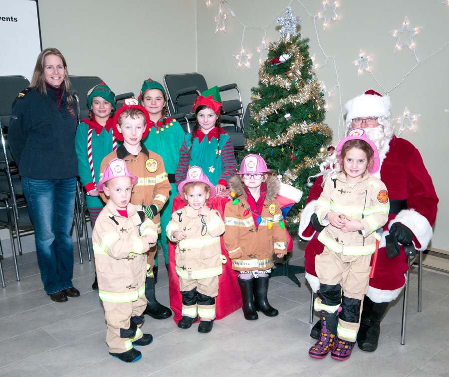 Drayton welcomed Santa Claus with annual parade