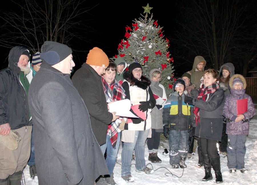 The Clifford community took part in Light Up the Street