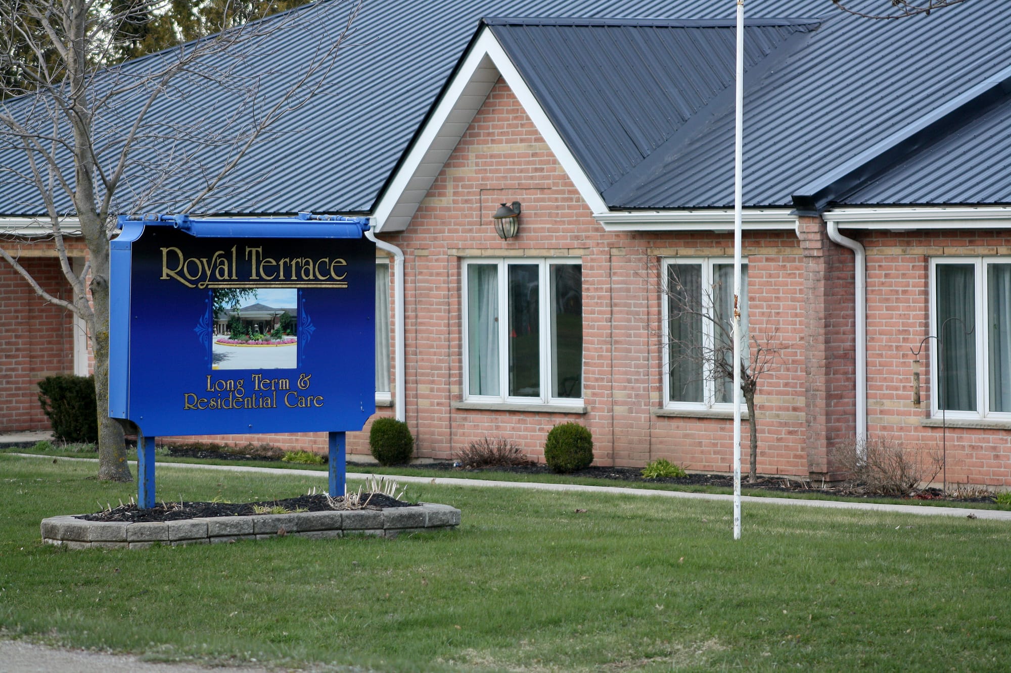 COVID-19 outbreak declared at Royal Terrace in Palmerston on Dec. 30