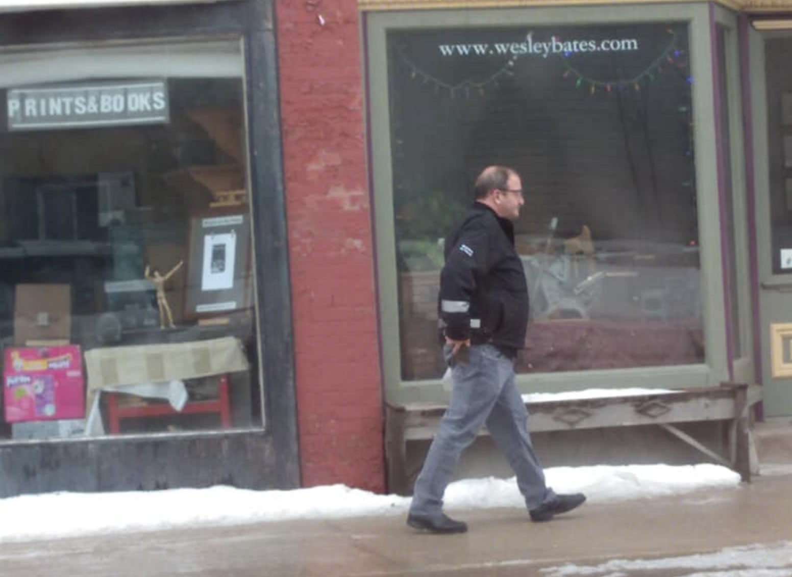 Ministry investigating report of inspector visiting business without mask