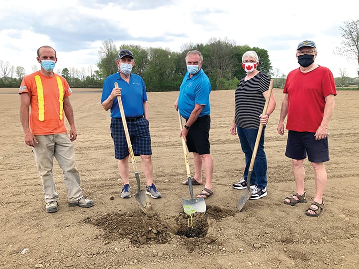 Minto enters Metz Community Giant Pumpkin Challenge