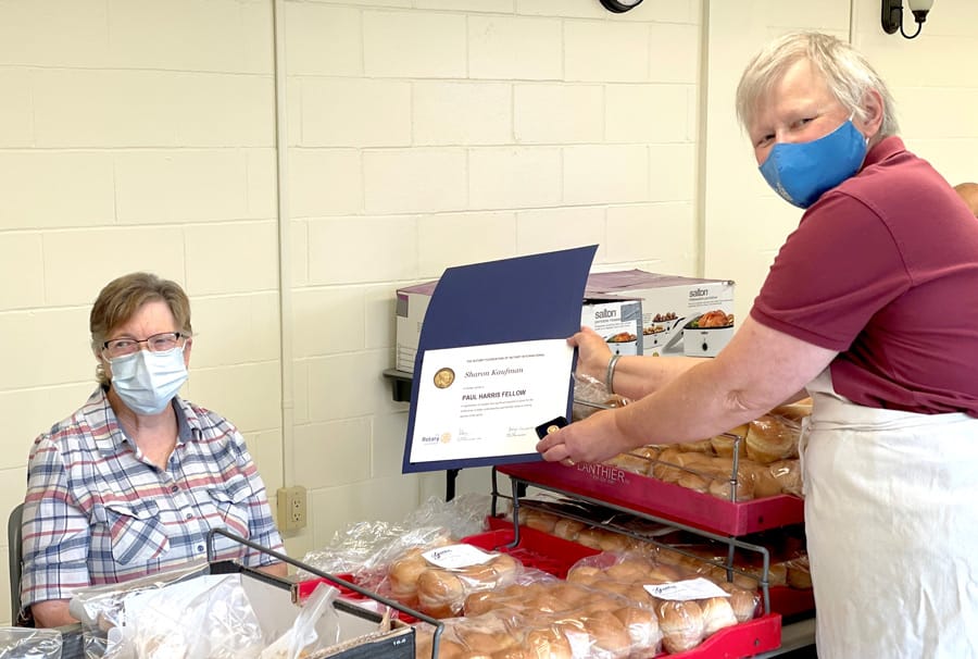 Kaufman receives Harris Fellowship