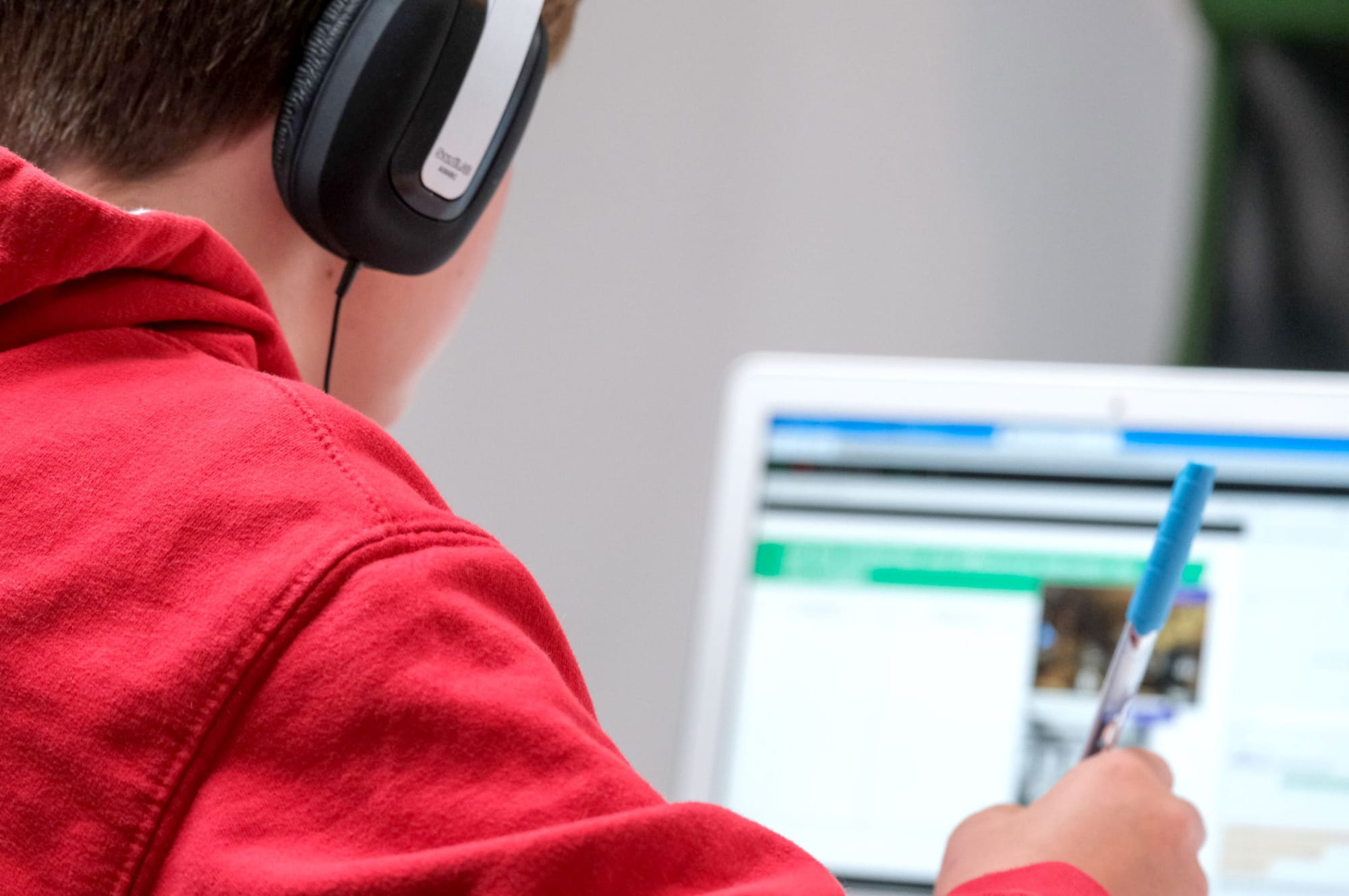 School boards urge families to prepare for possible switch to online learning in January