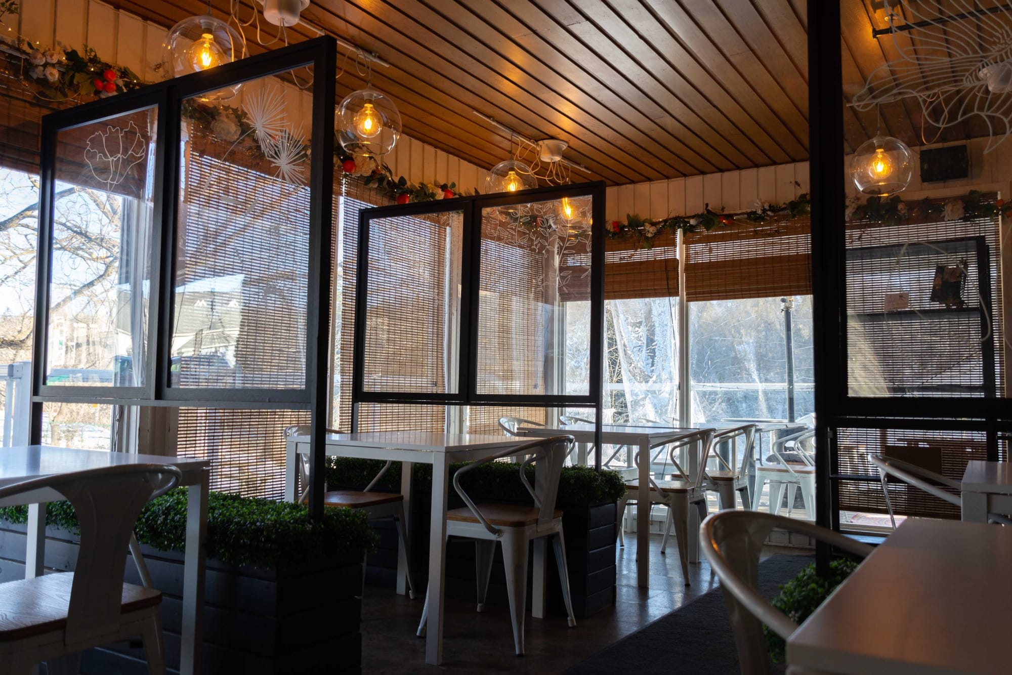 New restaurateurs suffering under latest provincial ban on indoor dining