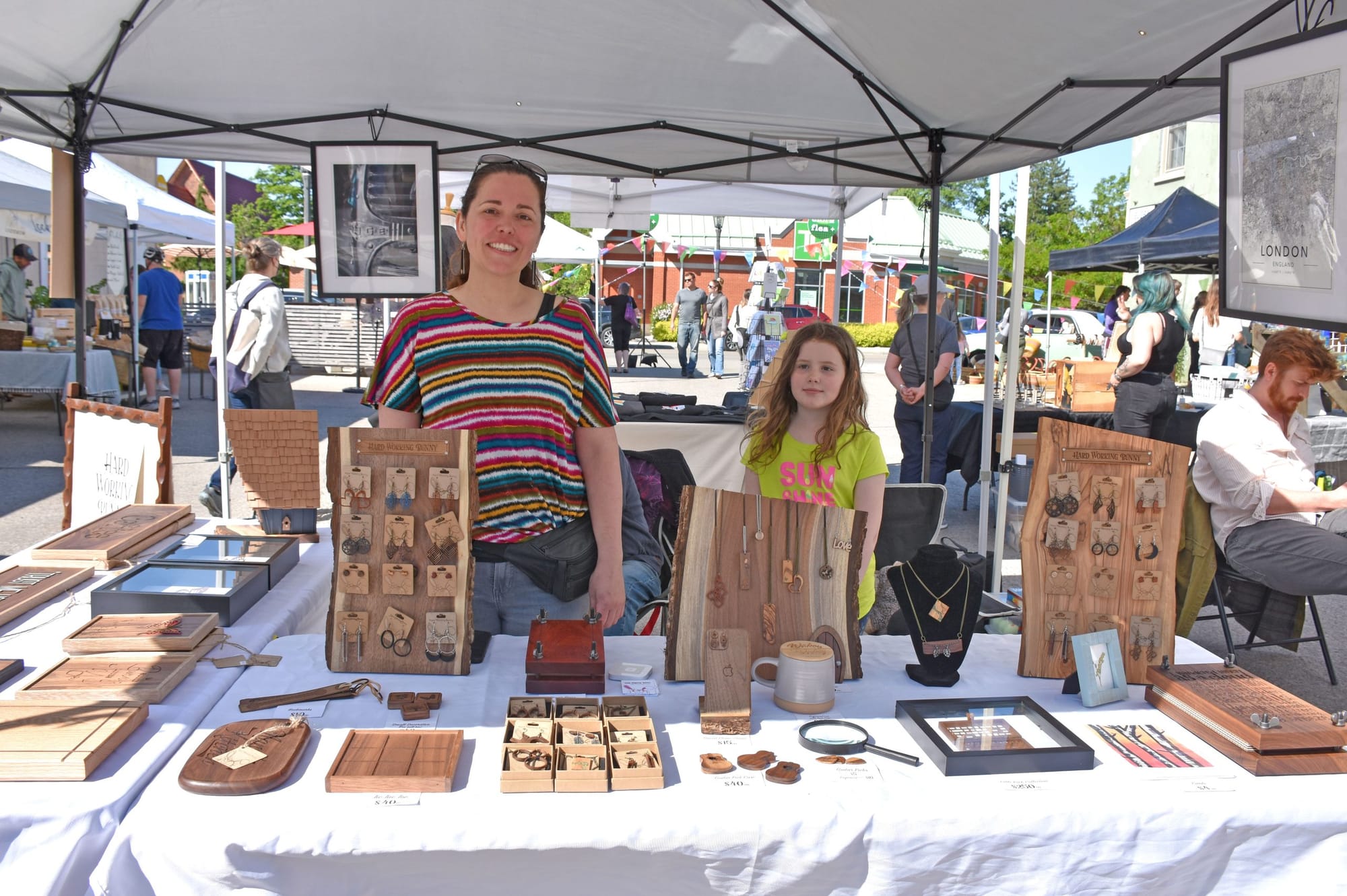 New flea market comes to Elora