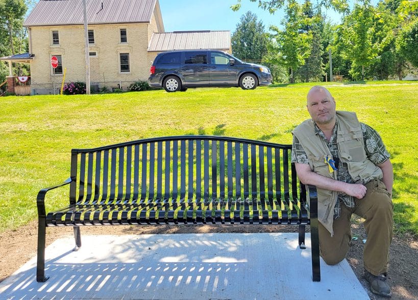 Minto’s first commemorative bench honours Clifford’s 'Lou' Stuebing
