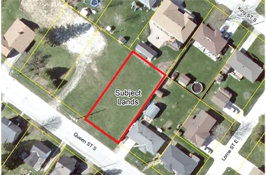 Council conditionally approves minor variance, requires easement