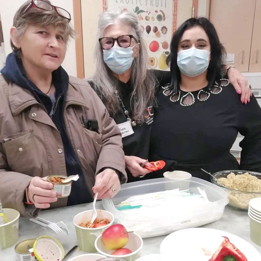 Free course teaches people how to live better with less money