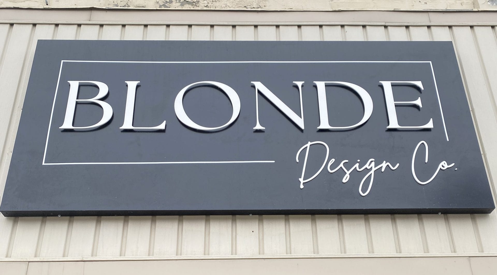 Mount Forest hair salon receiving community grant