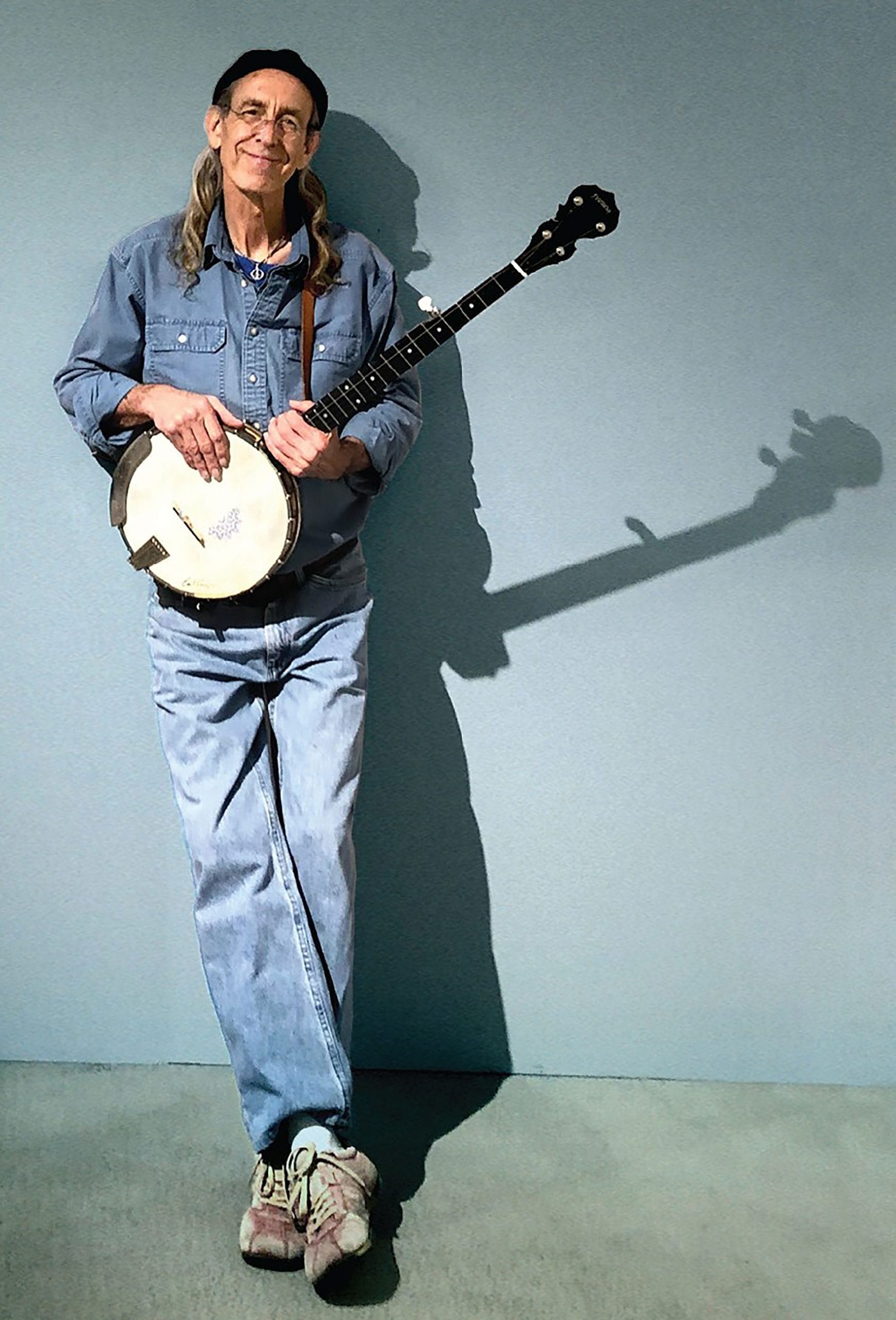 Guelph Fringe Festival welcomes back banjo player Tony Molesworth