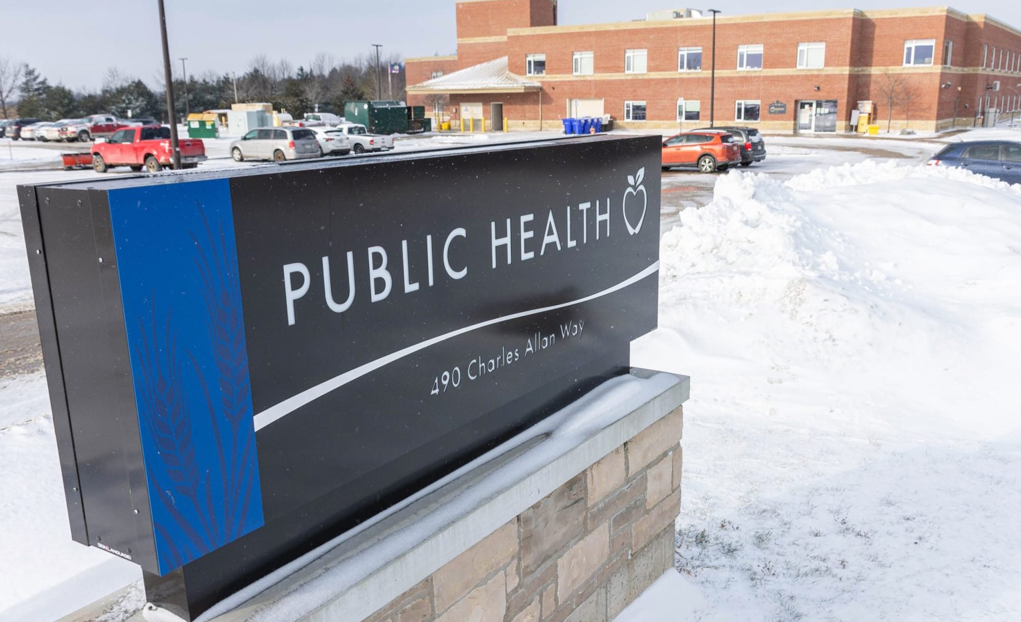 Dr. Tenenbaum talks to parents about vaping