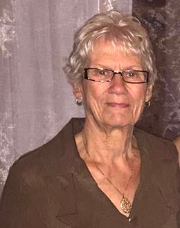 LOWE, Pamela (nee Wallace)