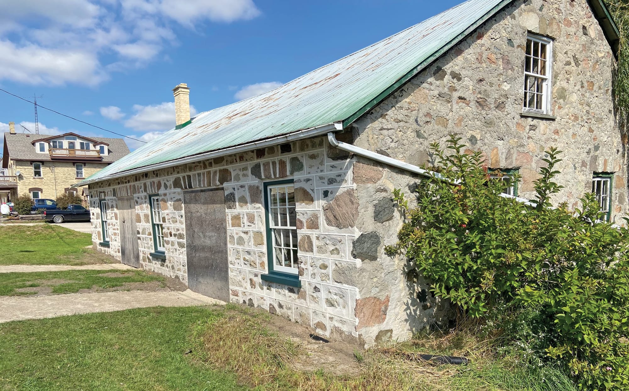 Time to 'raise the roof' at historic Lynes Blacksmith Shop