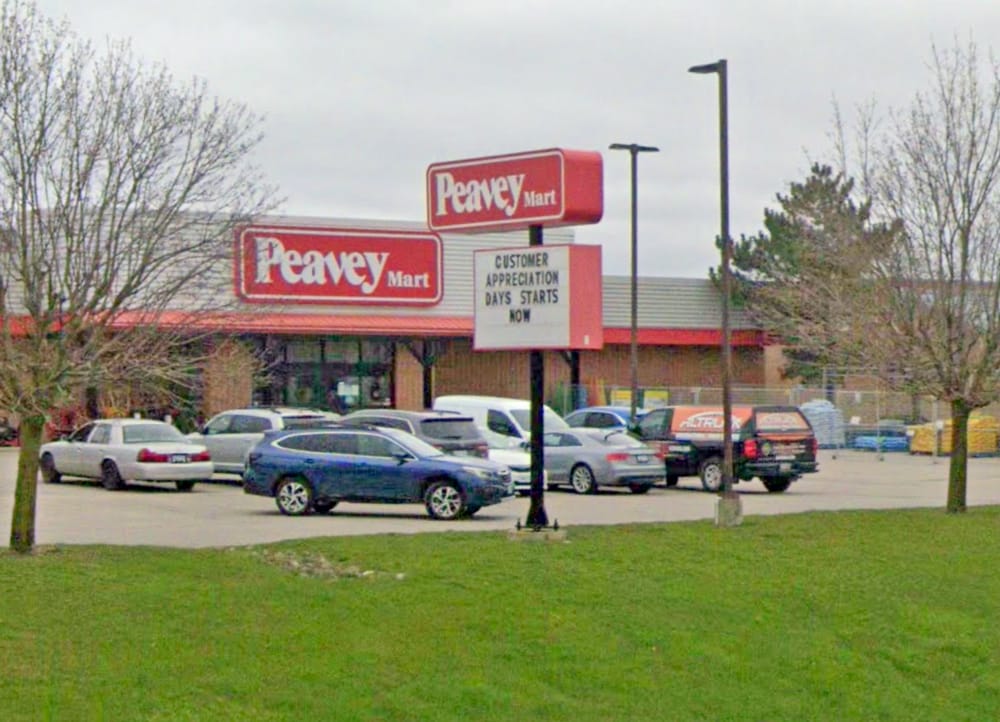 Peavey Mart to close all Canadian retail stores