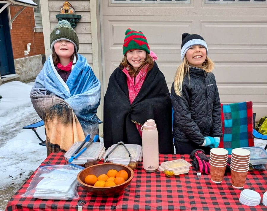 Friends raise money for Arthur Animal Rescue despite cold