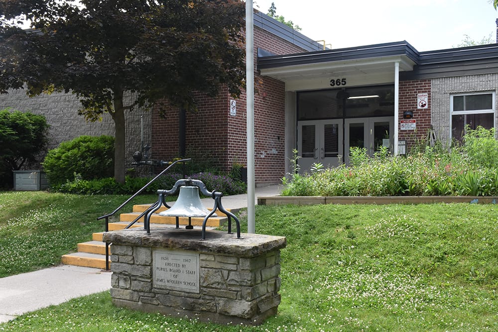 Some students struggling without air conditioning as school winds down