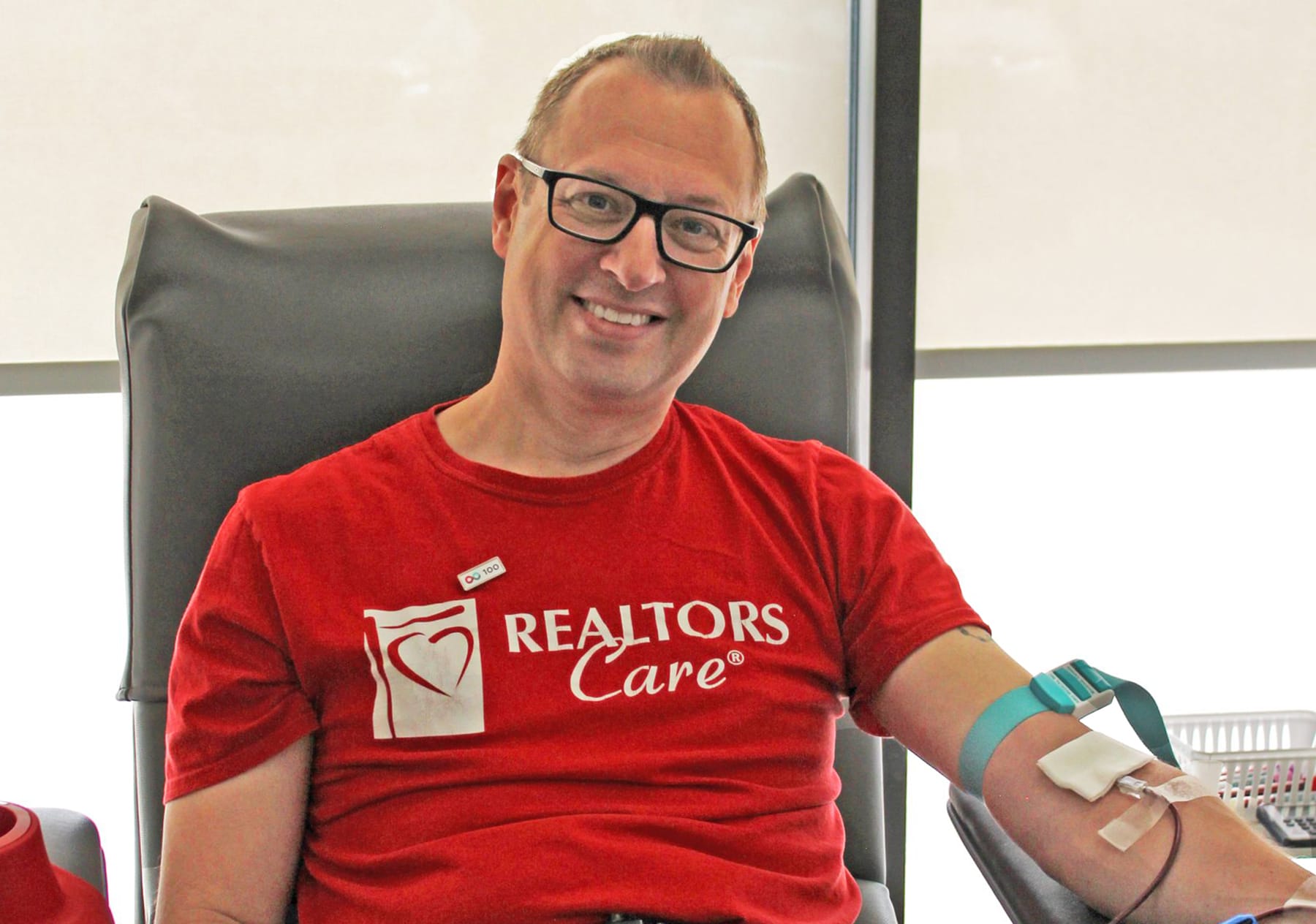 Rockwood man celebrates 100th blood donation