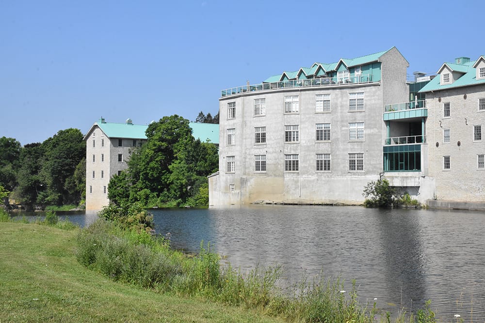 Oil spill confirmed in Grand River in Fergus