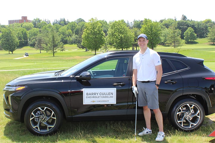 Guelph resident wins car by sinking a hole-in-one