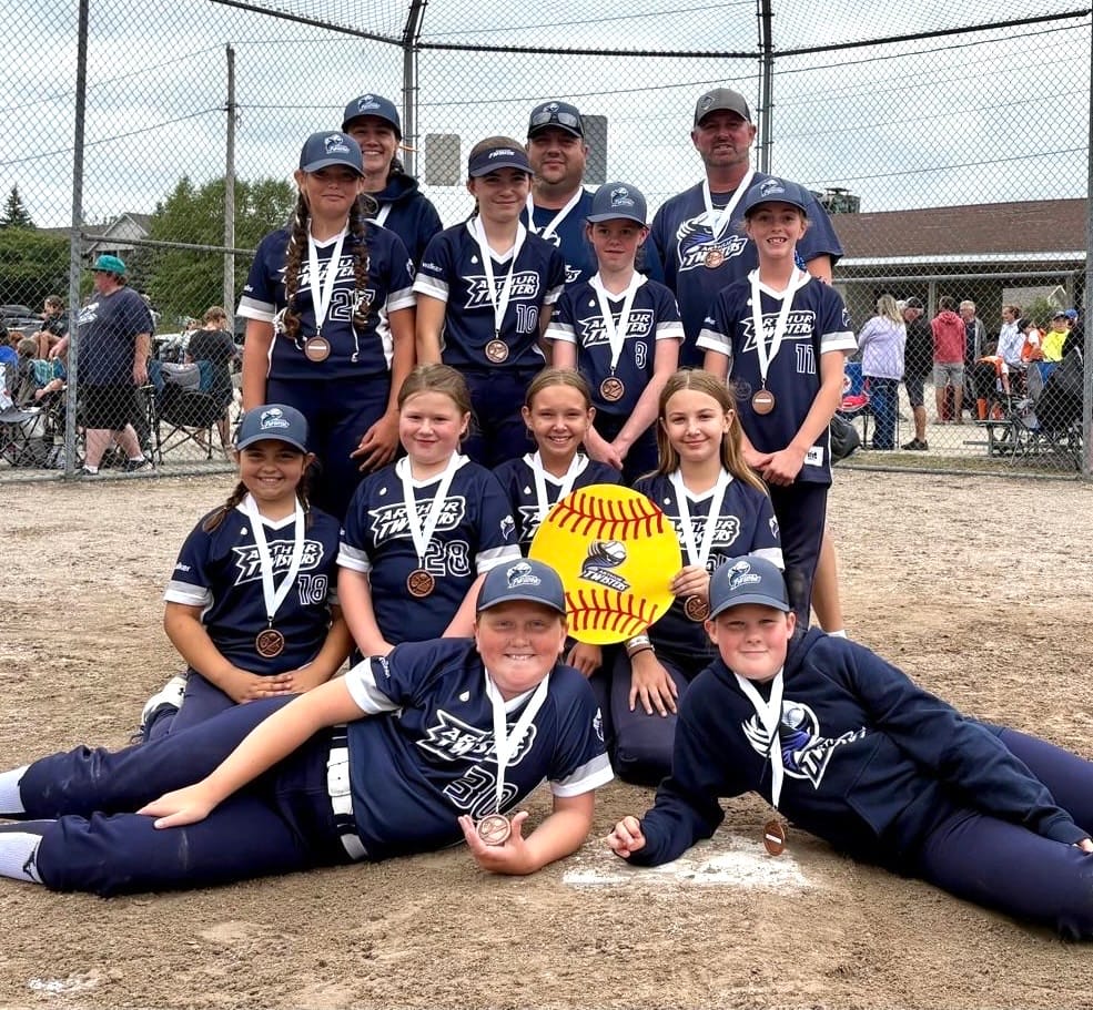 Arthur U11 Blue girls softball team earn bronze medal