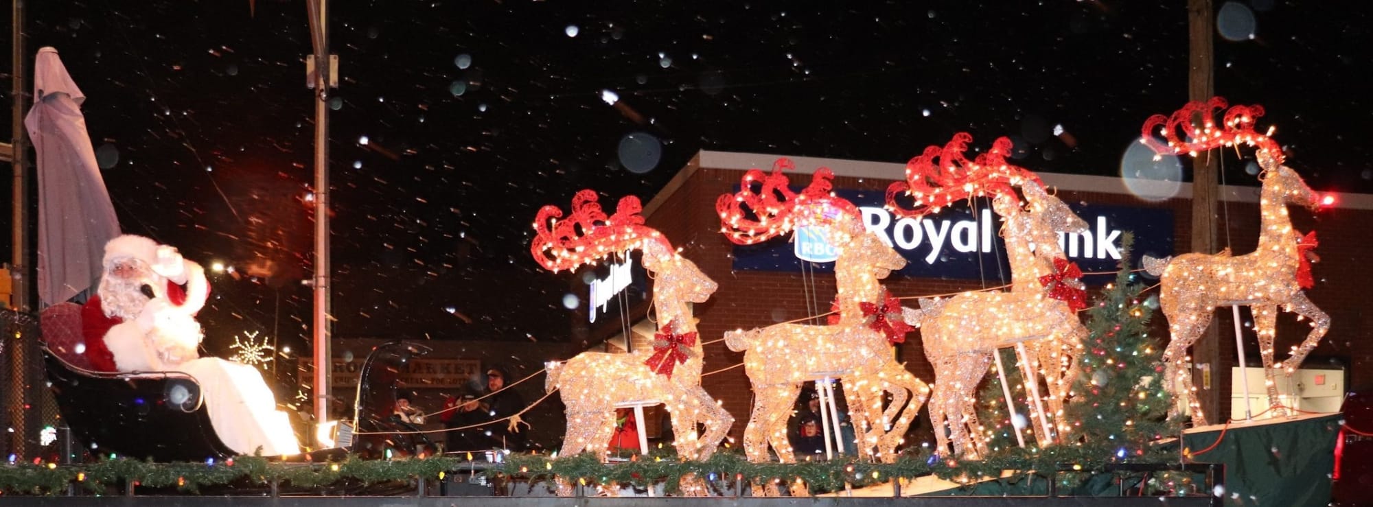 Arthur Opti-Mrs. Santa Claus Parade will light up the night